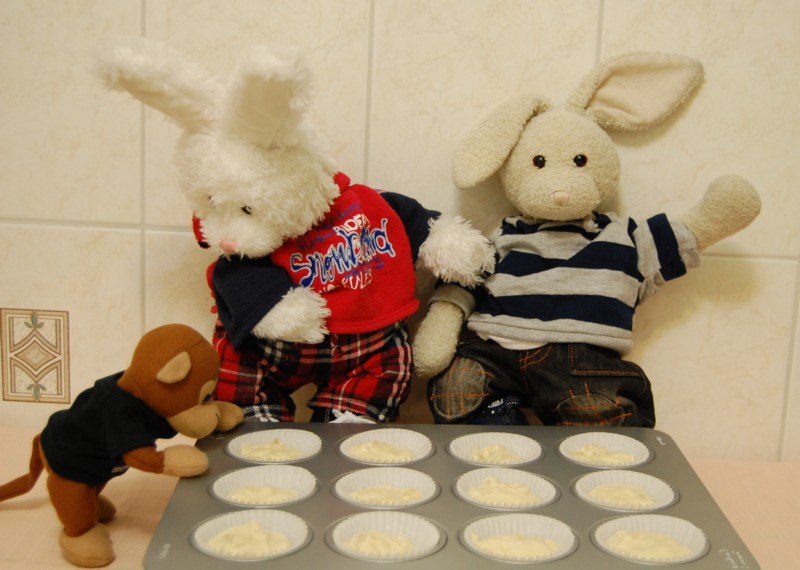 Pineapple Muffins Show Picture