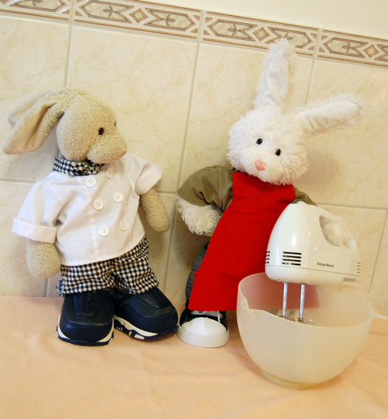 Strawberry Cake Show Picture