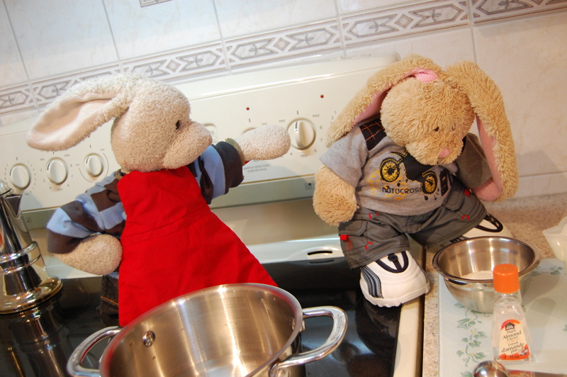 Almond Jello Show Picture