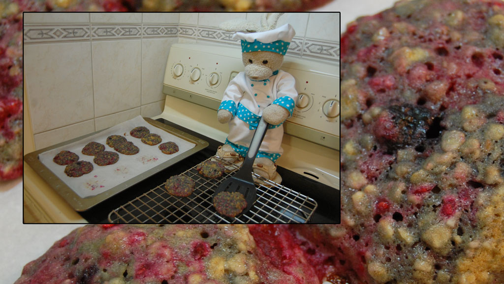 Soylent Smurf Cookies Show Picture