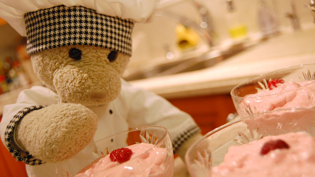 Simple Raspberry Mousse Show Picture